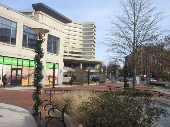 AMC Mazza Gallerie 7